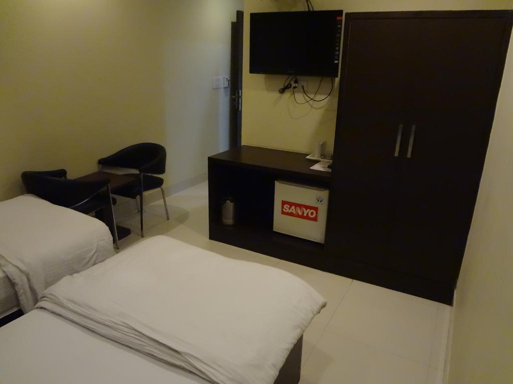 Hotel Siam International Deli Quarto foto